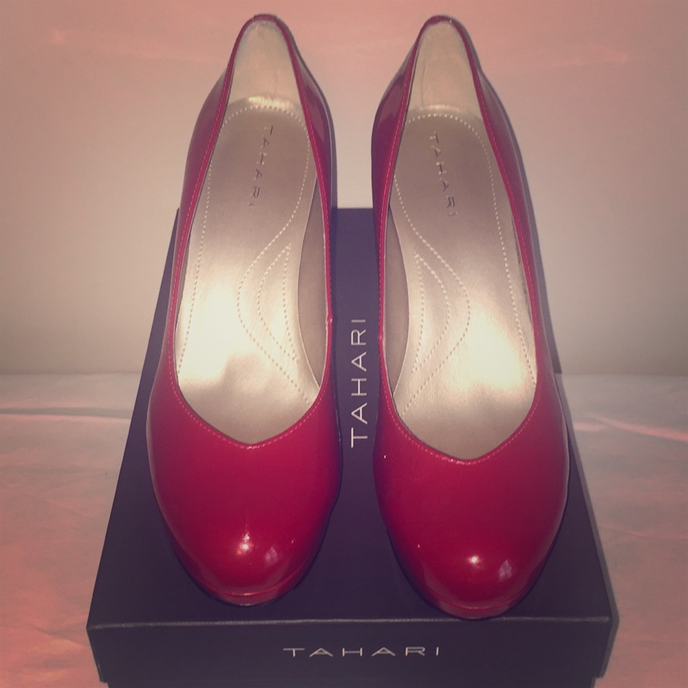 Tahari heels